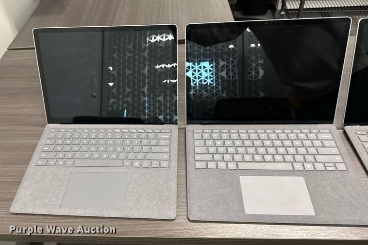 image for item EM3507 (10) Microsoft 1867 laptops