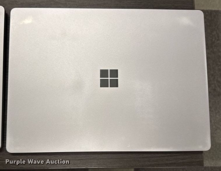 image for item EM3507 (10) Microsoft 1867 laptops