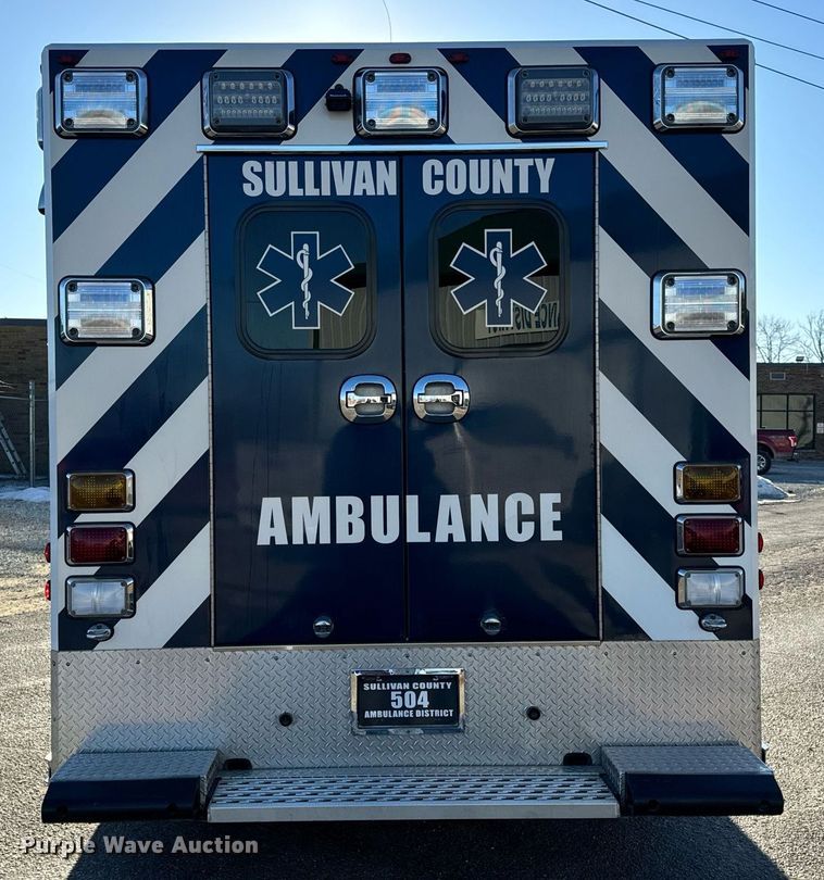 image for item EN5061 2014 Mercedes-Benz Sprinter 3500 ambulance