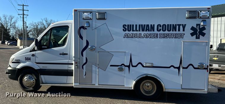 image for item EN5061 2014 Mercedes-Benz Sprinter 3500 ambulance