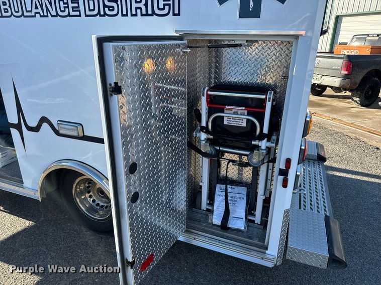 image for item EN5061 2014 Mercedes-Benz Sprinter 3500 ambulance