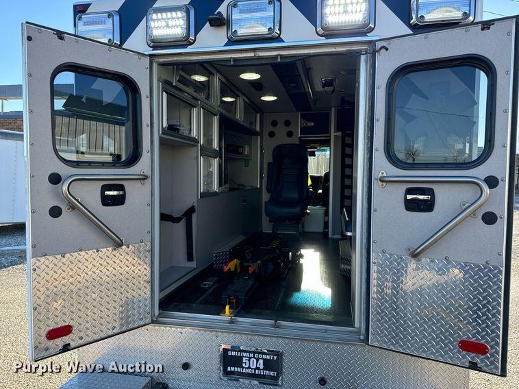 image for item EN5061 2014 Mercedes-Benz Sprinter 3500 ambulance