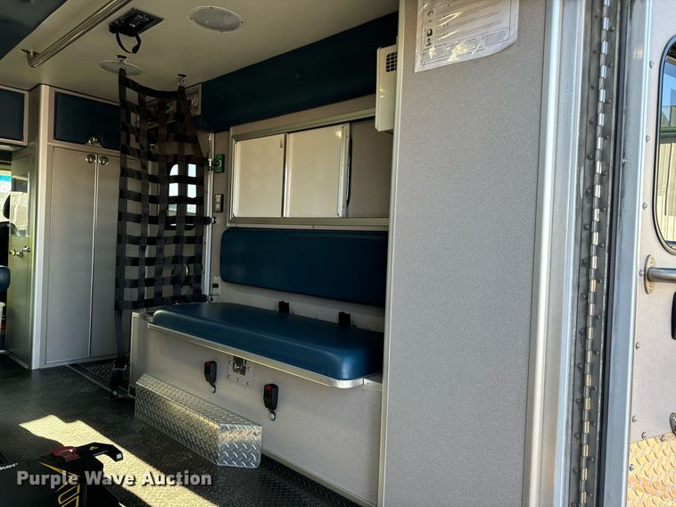 image for item EN5061 2014 Mercedes-Benz Sprinter 3500 ambulance