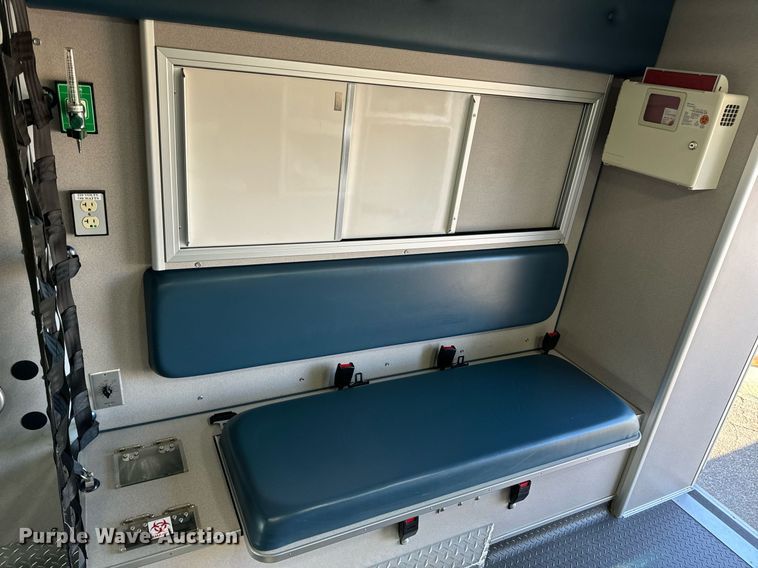 image for item EN5061 2014 Mercedes-Benz Sprinter 3500 ambulance