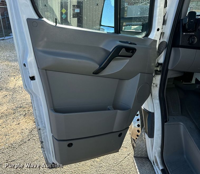 image for item EN5061 2014 Mercedes-Benz Sprinter 3500 ambulance