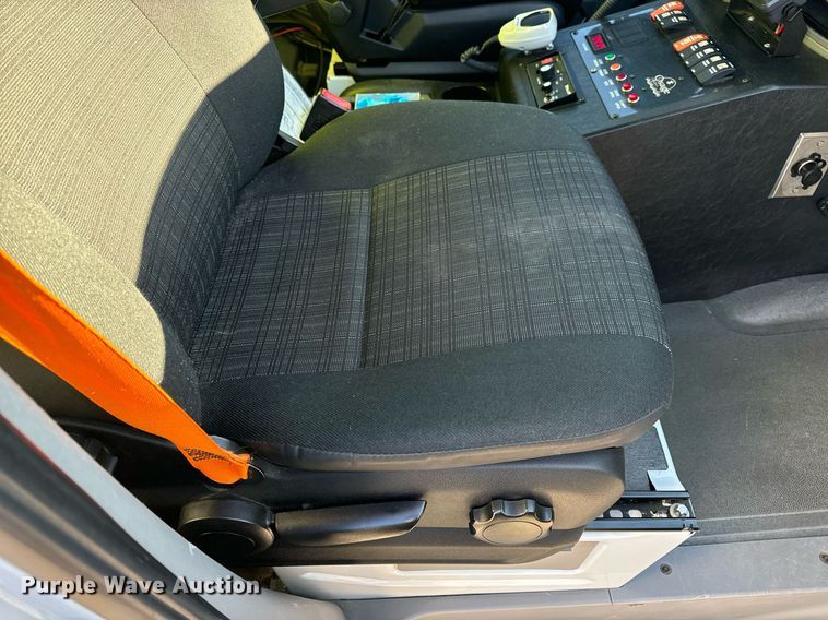 image for item EN5061 2014 Mercedes-Benz Sprinter 3500 ambulance