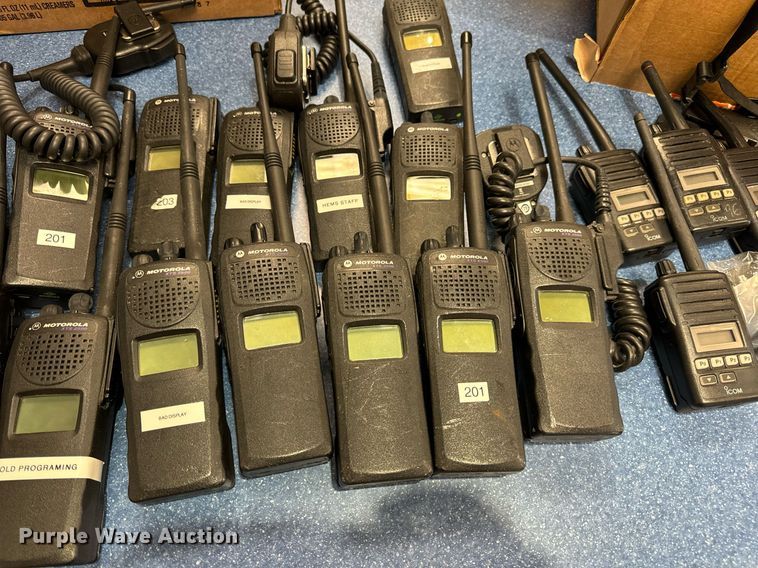 image for item EN5067 (20) radios