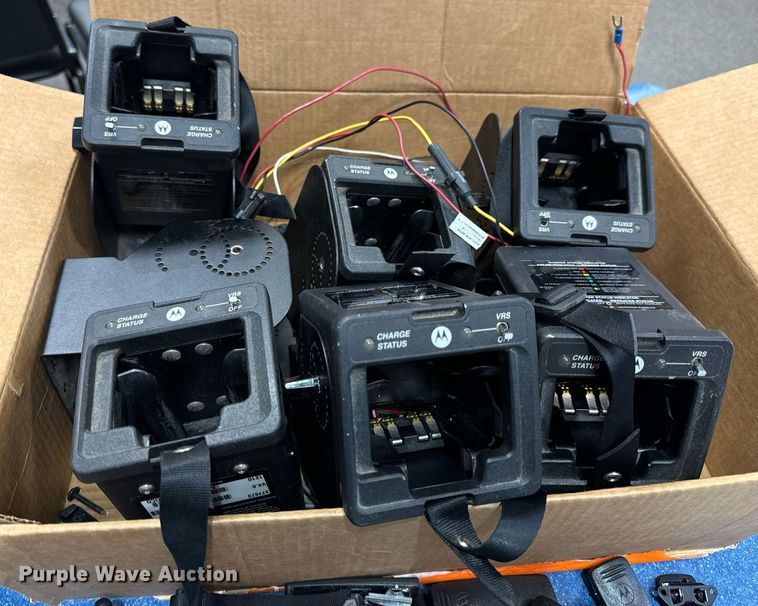 image for item EN5067 (20) radios