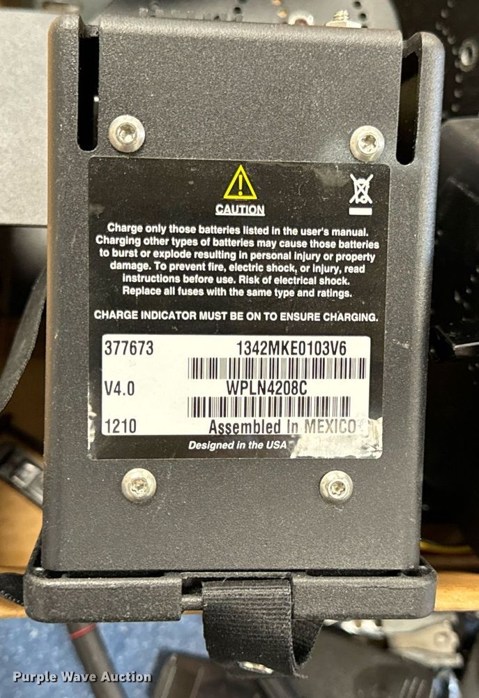 image for item EN5067 (20) radios