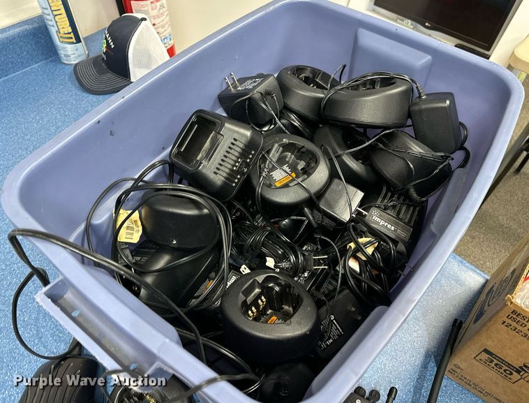 image for item EN5067 (20) radios