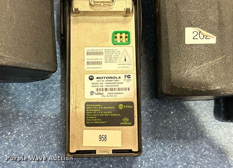 image for item EN5067 (20) radios