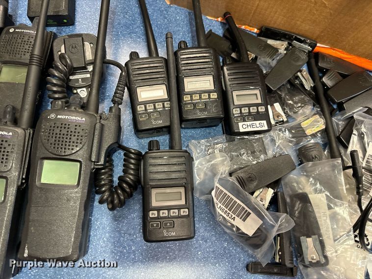 image for item EN5067 (20) radios