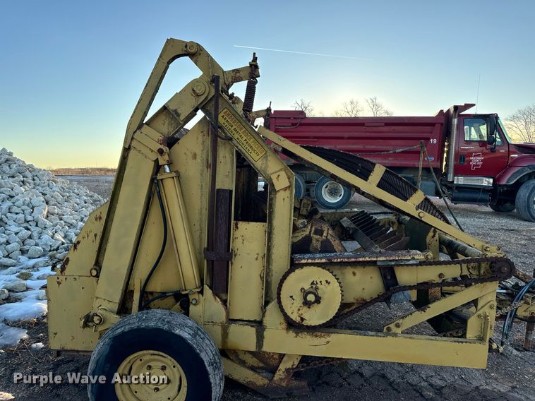image for item EN5070 Anderson rock picker