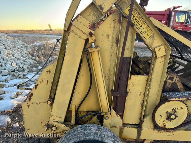 image for item EN5070 Anderson rock picker