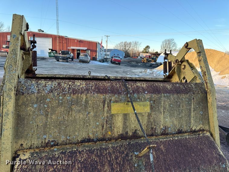 image for item EN5070 Anderson rock picker