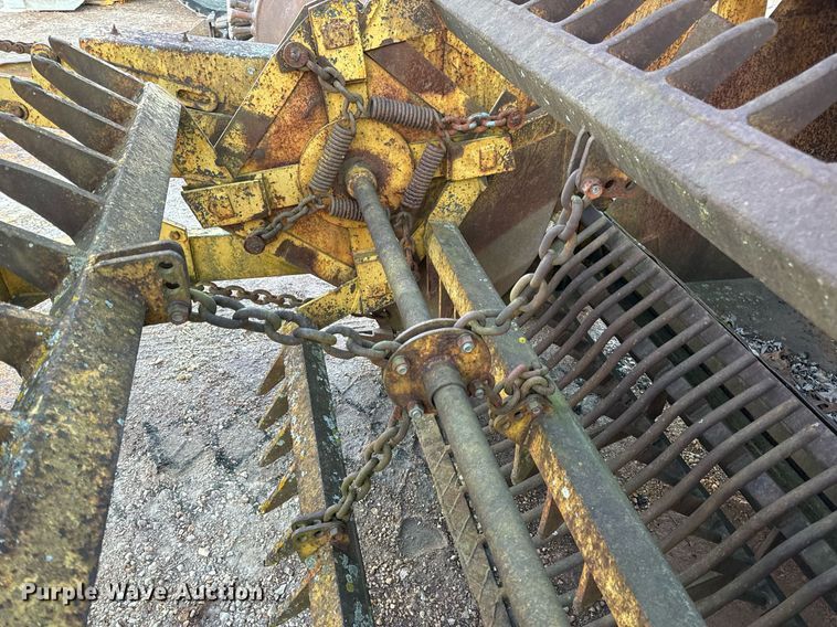 image for item EN5070 Anderson rock picker