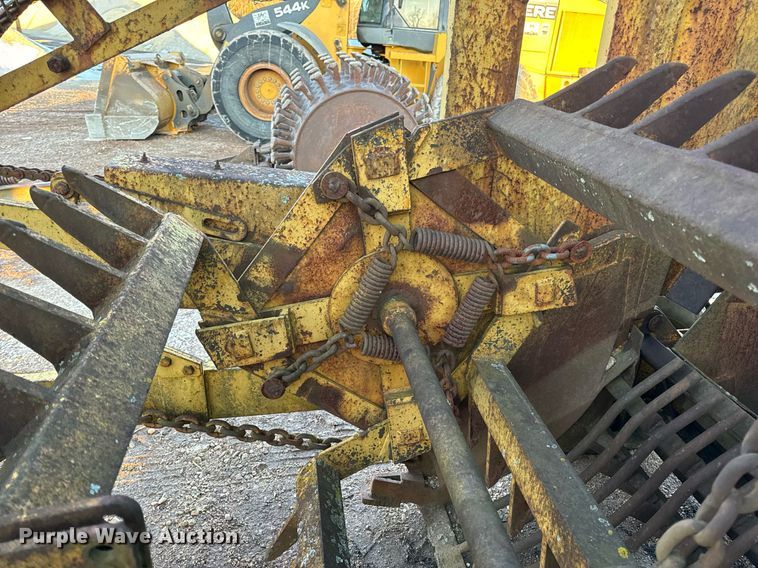 image for item EN5070 Anderson rock picker