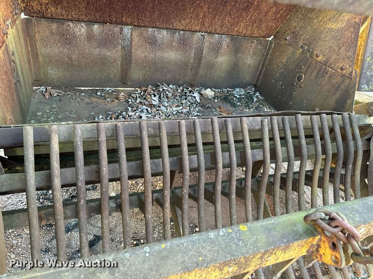 image for item EN5070 Anderson rock picker