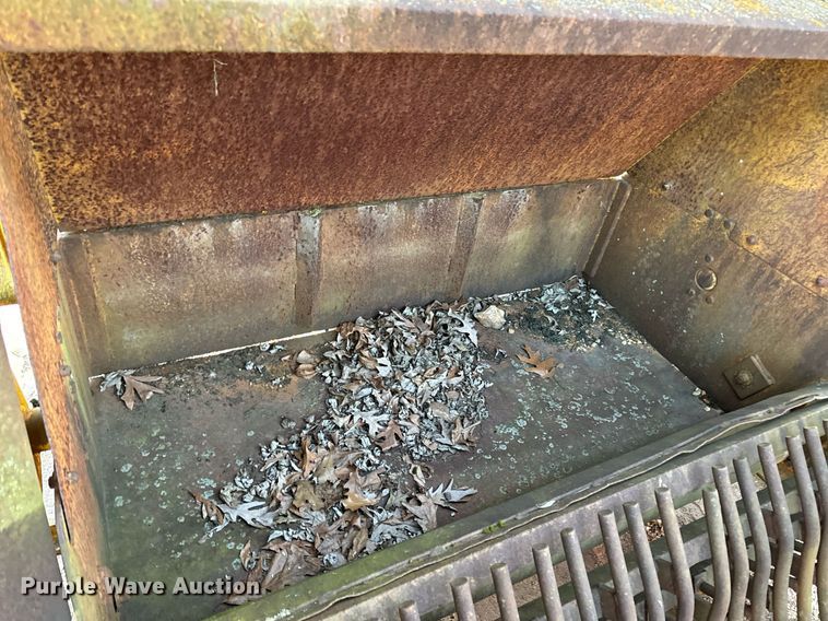 image for item EN5070 Anderson rock picker