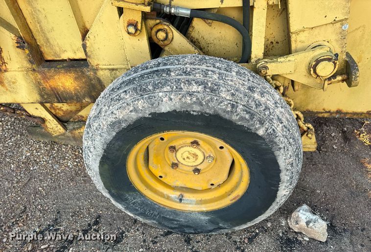 image for item EN5070 Anderson rock picker