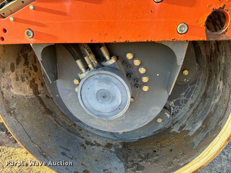 image for item EN5071 2006 Hamm HD70 double drum vibratory roller