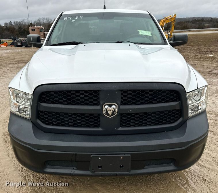 image for item EN5076 2014 Dodge Ram 1500 Crew Cab pickup truck