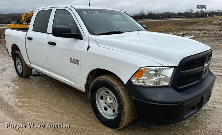 image for item EN5076 2014 Dodge Ram 1500 Crew Cab pickup truck