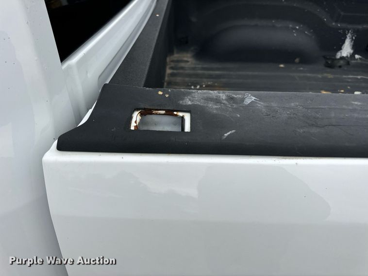 image for item EN5076 2014 Dodge Ram 1500 Crew Cab pickup truck