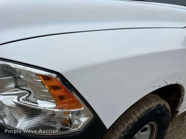 image for item EN5076 2014 Dodge Ram 1500 Crew Cab pickup truck