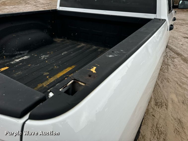 image for item EN5076 2014 Dodge Ram 1500 Crew Cab pickup truck