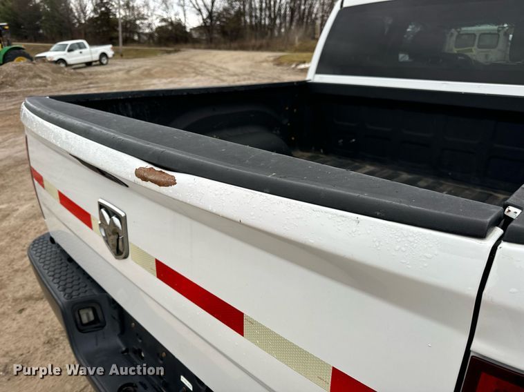 image for item EN5076 2014 Dodge Ram 1500 Crew Cab pickup truck