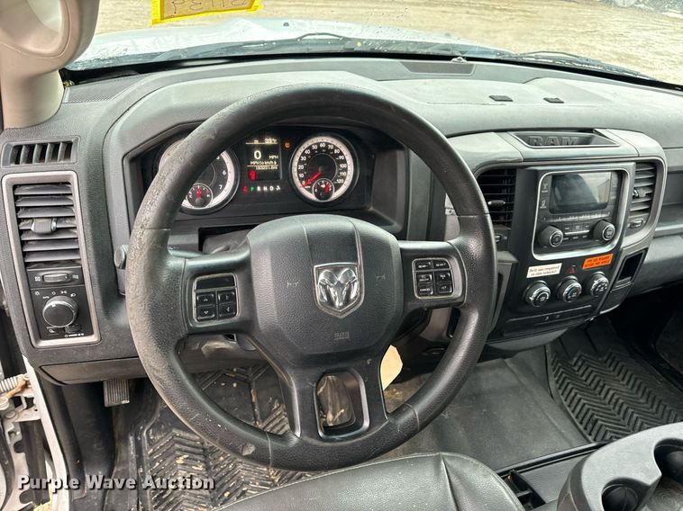 image for item EN5076 2014 Dodge Ram 1500 Crew Cab pickup truck