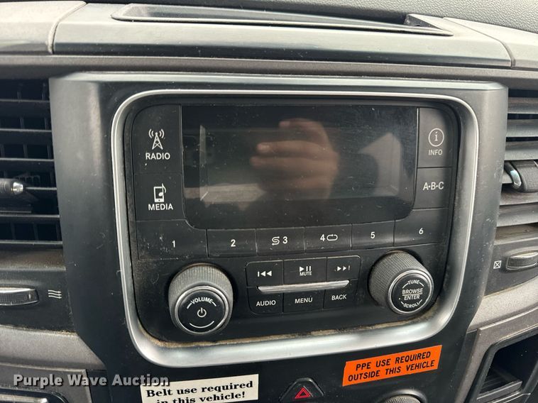 image for item EN5076 2014 Dodge Ram 1500 Crew Cab pickup truck