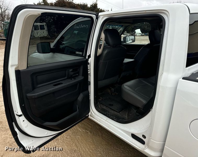 image for item EN5076 2014 Dodge Ram 1500 Crew Cab pickup truck