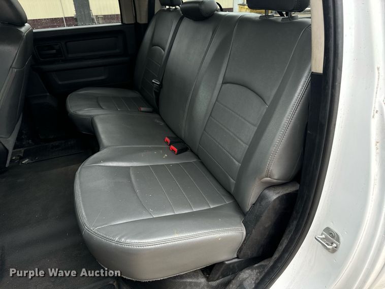 image for item EN5076 2014 Dodge Ram 1500 Crew Cab pickup truck