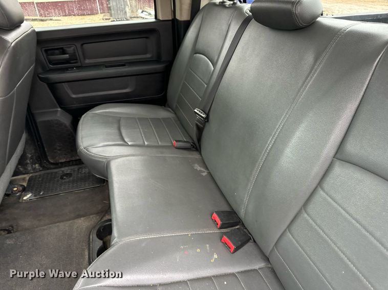 image for item EN5076 2014 Dodge Ram 1500 Crew Cab pickup truck