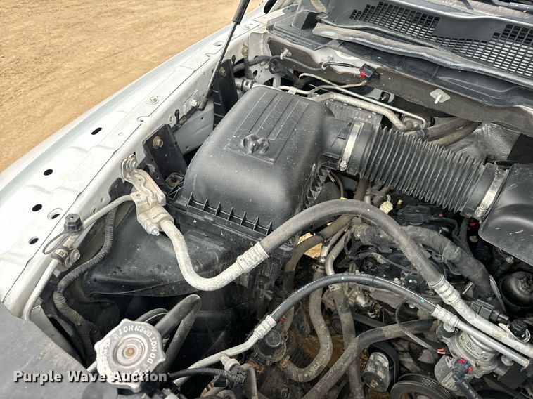 image for item EN5076 2014 Dodge Ram 1500 Crew Cab pickup truck