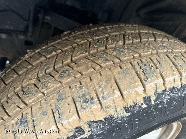 image for item EN5076 2014 Dodge Ram 1500 Crew Cab pickup truck