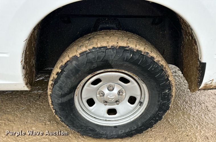 image for item EN5076 2014 Dodge Ram 1500 Crew Cab pickup truck