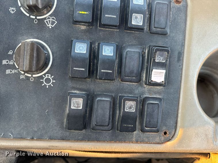 image for item EN5092 2008 Case 521D wheel loader