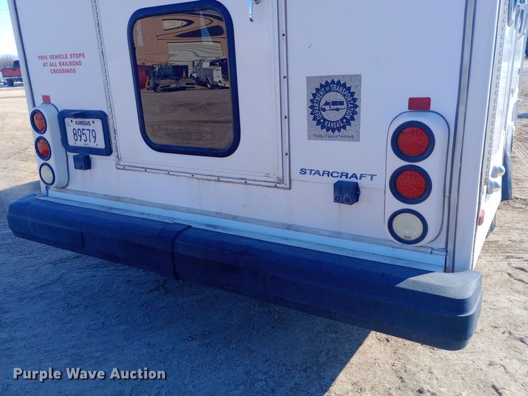 image for item EO0540 2008 Ford E450 shuttle bus