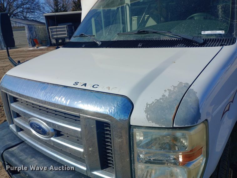 image for item EO0540 2008 Ford E450 shuttle bus