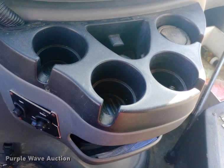 image for item EO0540 2008 Ford E450 shuttle bus