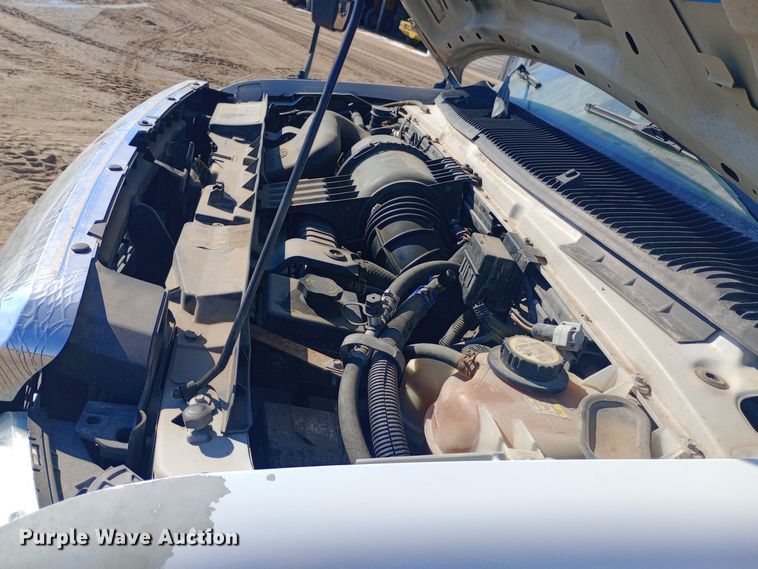 image for item EO0540 2008 Ford E450 shuttle bus