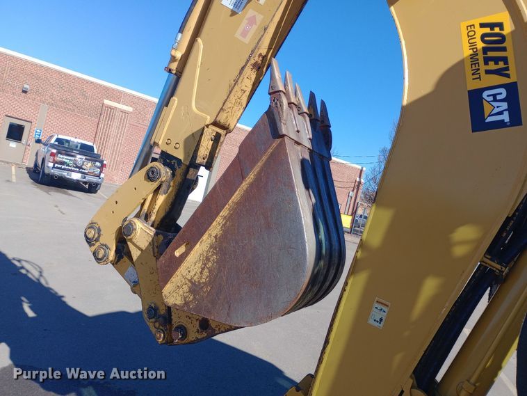 image for item EO0546 2002 Caterpillar 420D backhoe 