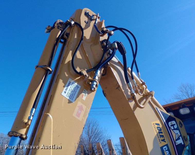 image for item EO0546 2002 Caterpillar 420D backhoe 