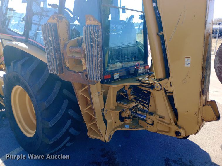image for item EO0546 2002 Caterpillar 420D backhoe 