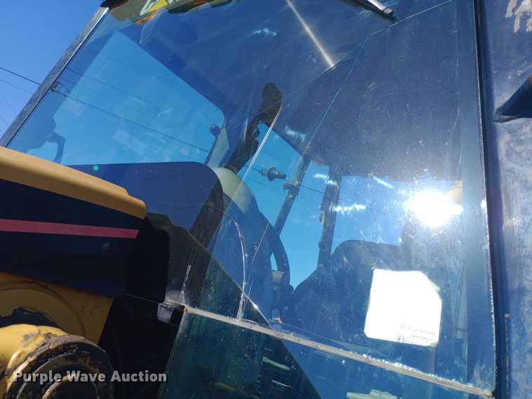 image for item EO0546 2002 Caterpillar 420D backhoe 