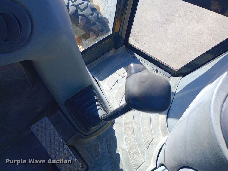 image for item EO0546 2002 Caterpillar 420D backhoe 