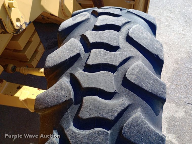 image for item EO0546 2002 Caterpillar 420D backhoe 